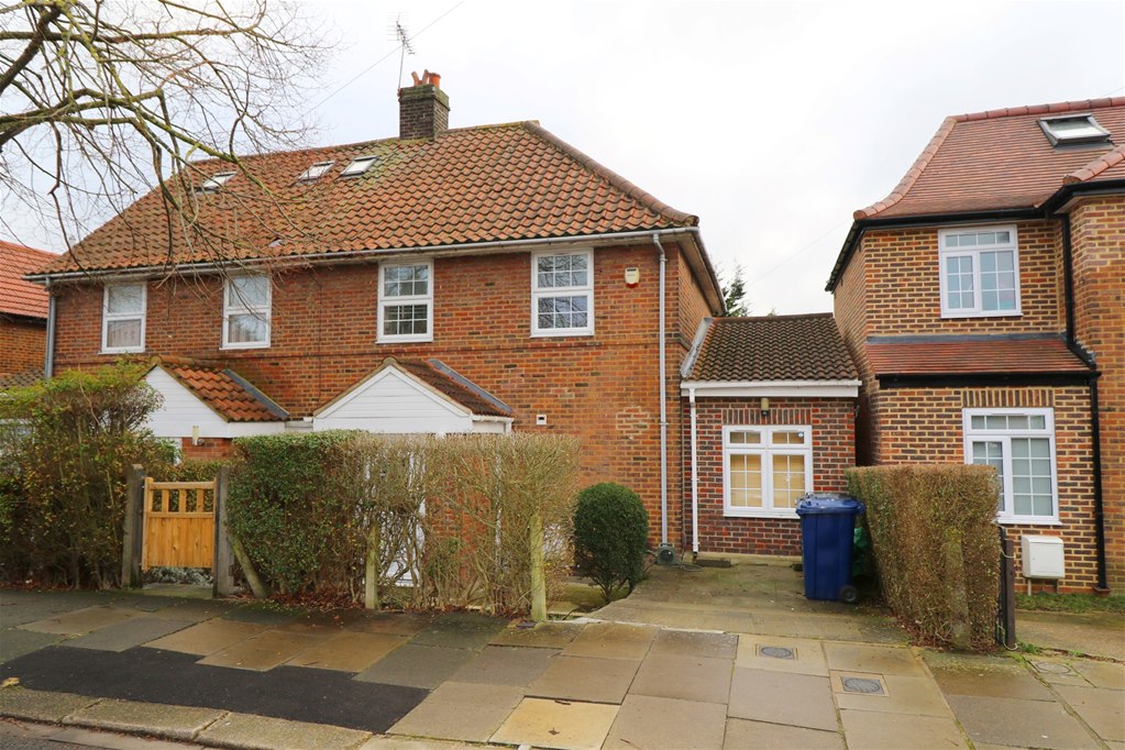 Saxon Drive, West Acton, London